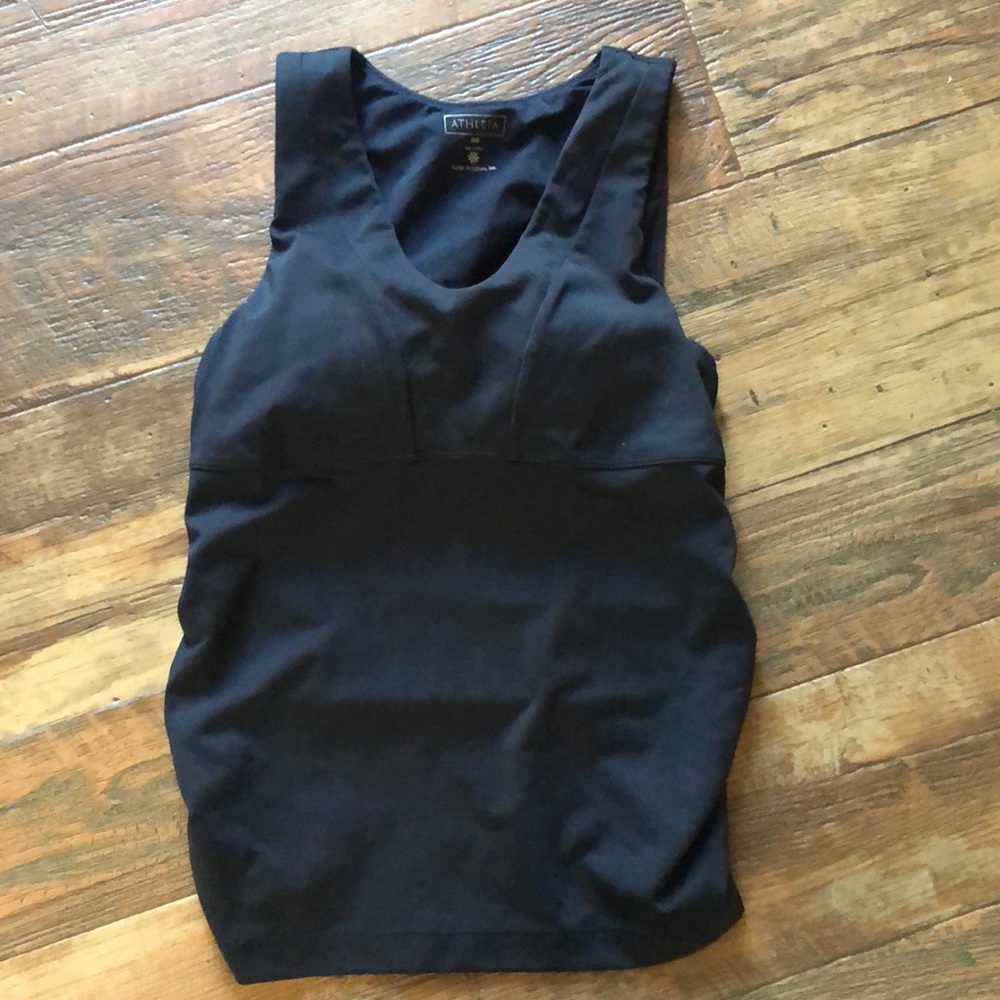 Athleta top 34B